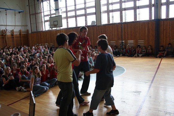 9.B rozlucka a sport 9.roč.