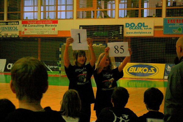 Vánoční laťka 2009 hala Zubří