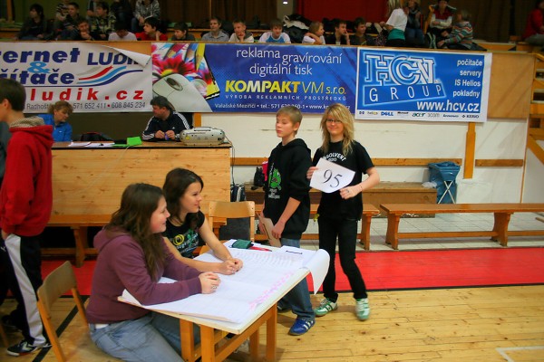 Vánoční laťka 2009 hala Zubří