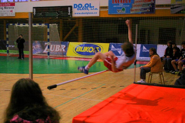 Vánoční laťka 2009 hala Zubří