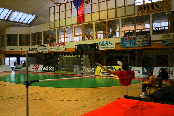 Vánoční laťka 2009 hala Zubří