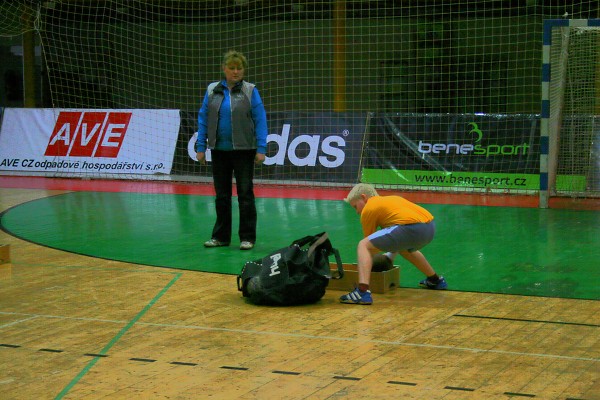 Vánoční laťka 2009 hala Zubří