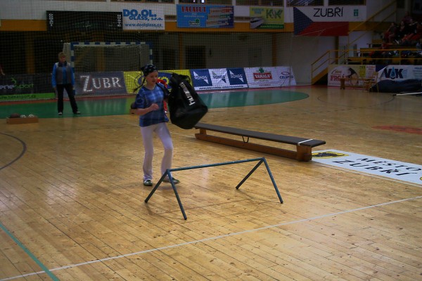 Vánoční laťka 2009 hala Zubří