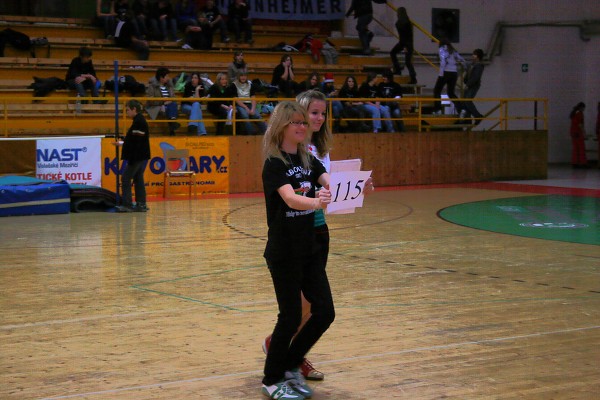 Vánoční laťka 2009 hala Zubří