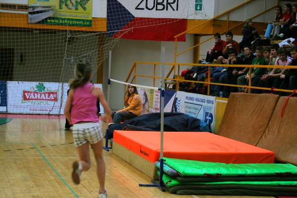 Vánoční laťka 2009 hala Zubří