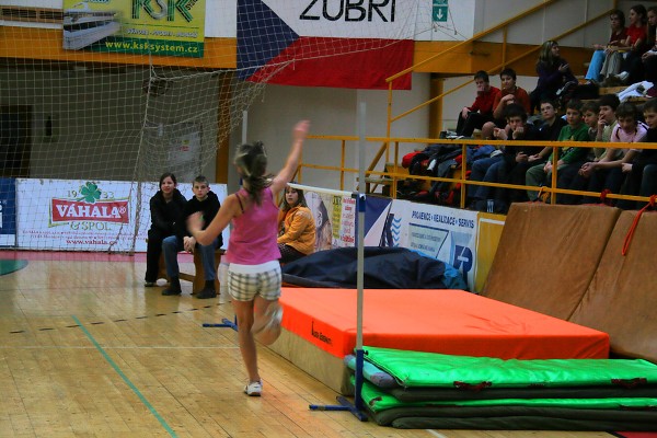 Vánoční laťka 2009 hala Zubří