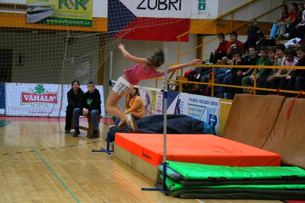 Vánoční laťka 2009 hala Zubří