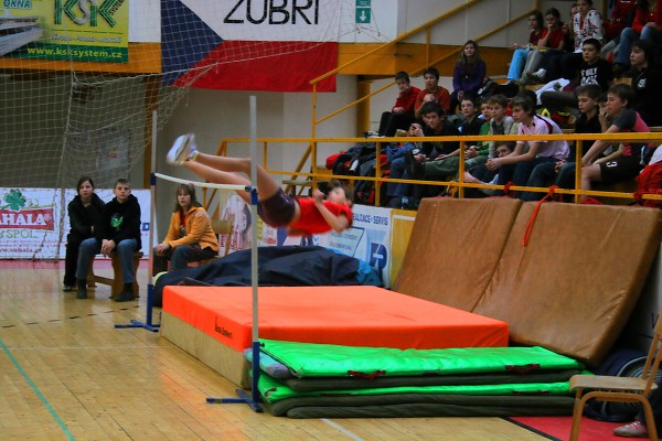 Vánoční laťka 2009 hala Zubří