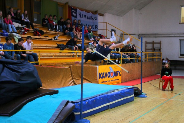 Vánoční laťka 2009 hala Zubří