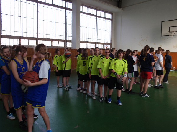 BASKETBAL DUBEN 2012